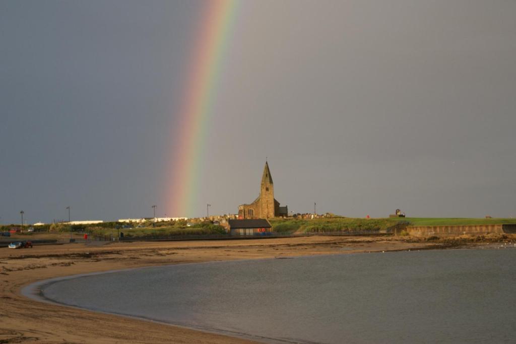 The Old Ship Hotel Newbiggin by the Sea Bagian luar foto